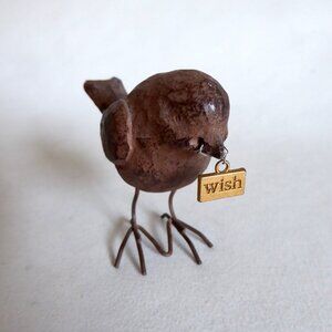 NEW 2.5” CREATIVE CO-OP BROWN RESIN BIRD SPARROW HOLDING GOLD WISH TAG